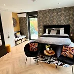 Dreamzzz Boutique 4*