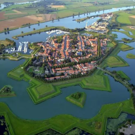 Dreamzzz Boutique Bed & Breakfast Kaatsheuvel