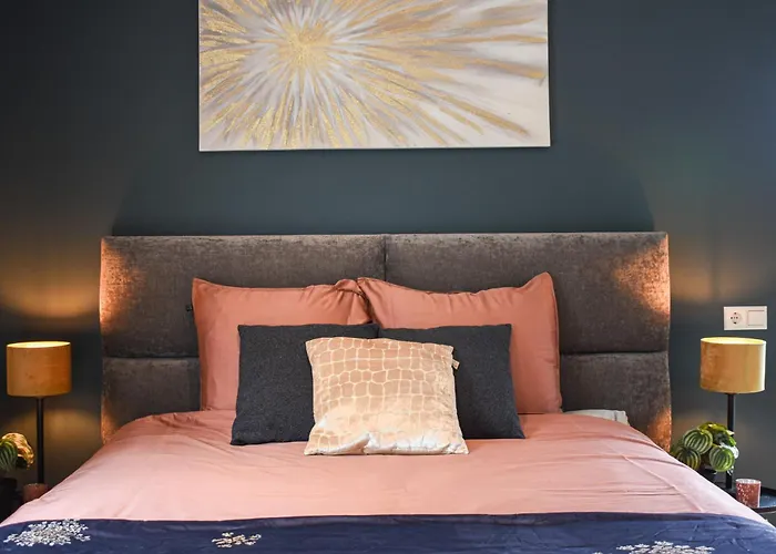 Dreamzzz Boutique Bed & Breakfast