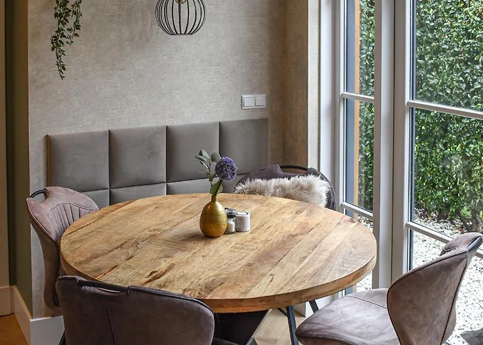 Dreamzzz Boutique Bed & Breakfast 4*